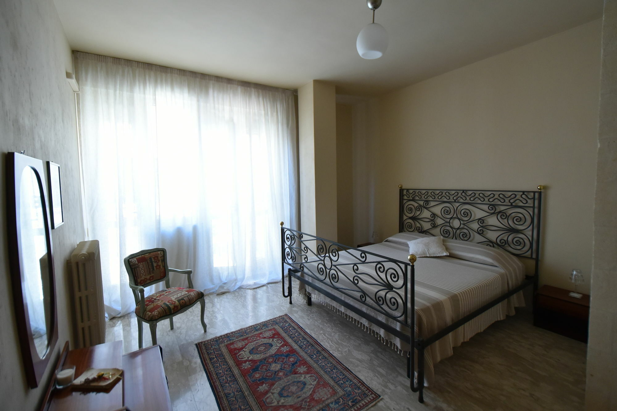 B&B "Lo Straniero" Matera Exterior photo